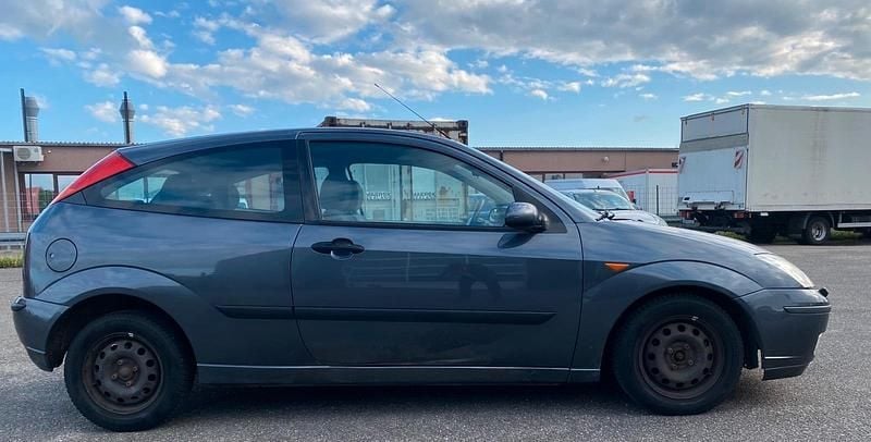 Usata Ford Focus 75 CV (55 kW) 2004 Utilitaria