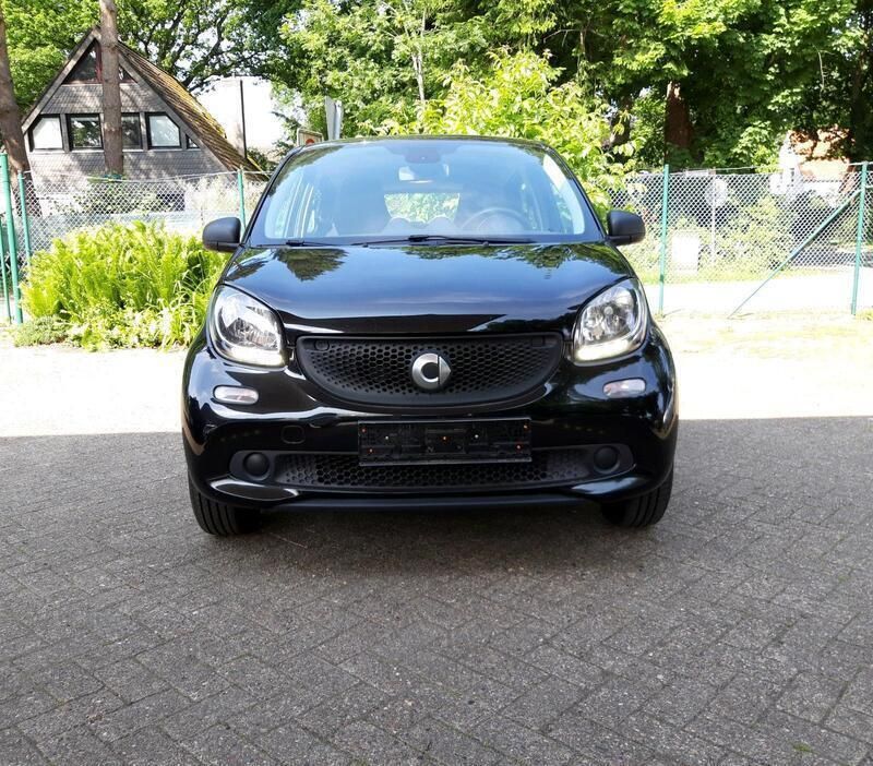 Schwarz Gebraucht 2015 Smart ForFour Kleinwagen | 5.555 € (Guter Preis) - Bild 1/4