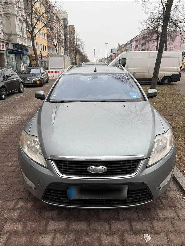 Gebraucht Ford Mondeo 145 PS (106 kW) 2008 Silber Kombi