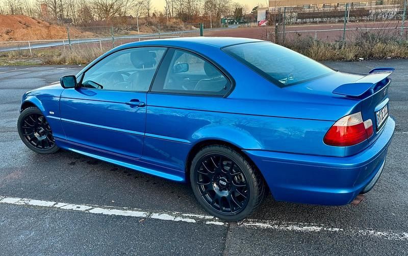 Gebraucht BMW 325 M Sport 192 PS (141 kW) 2002 Blau Coupé