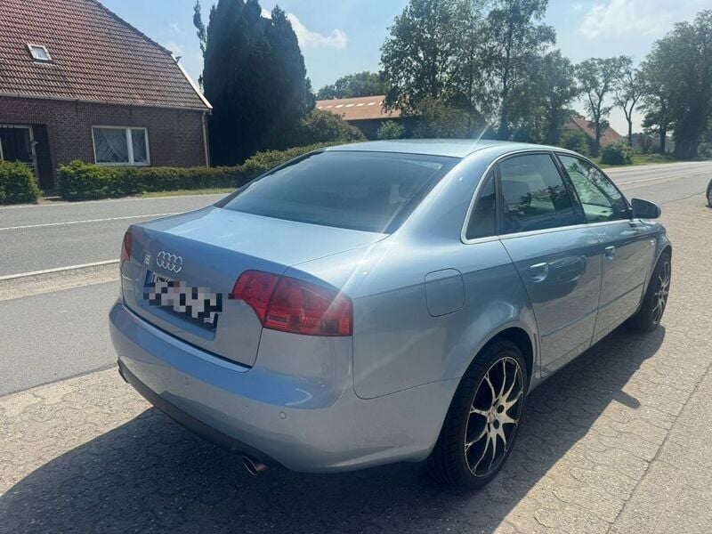 Gebraucht Audi A4 Business 163 PS (119 kW) 2006 Blau Limousine
