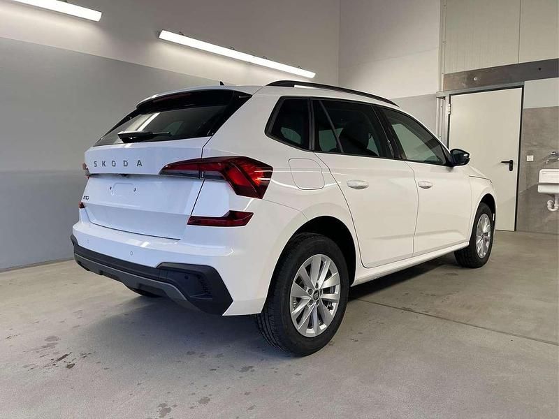 Neu Skoda Kamiq Selection 116 PS (85 kW) 2026 [9p9p] candy white SUV