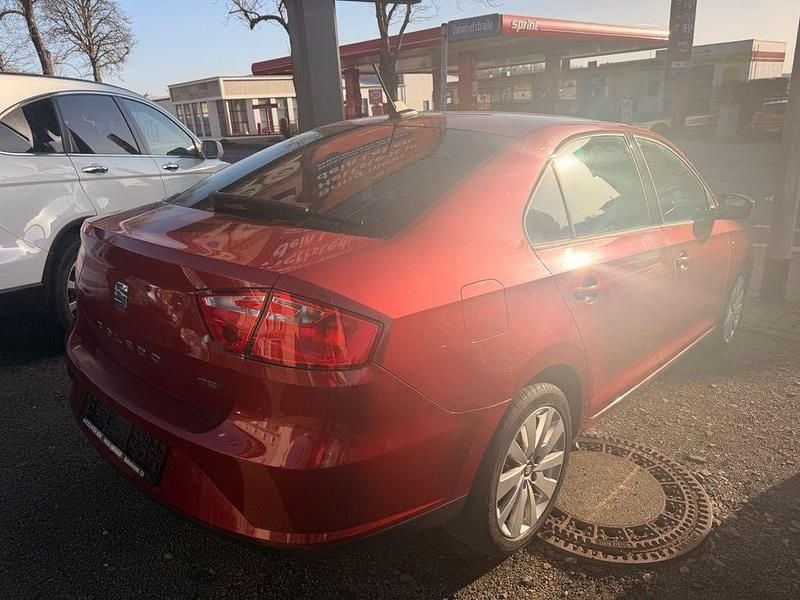 Gebraucht Seat Toledo 4You 105 PS (77 kW) 2015 Rot Limousine