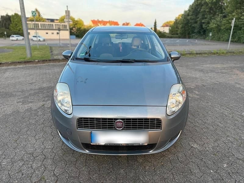 Gebraucht Fiat Grande Punto 77 PS (56 kW) 2008 Grau Kleinwagen