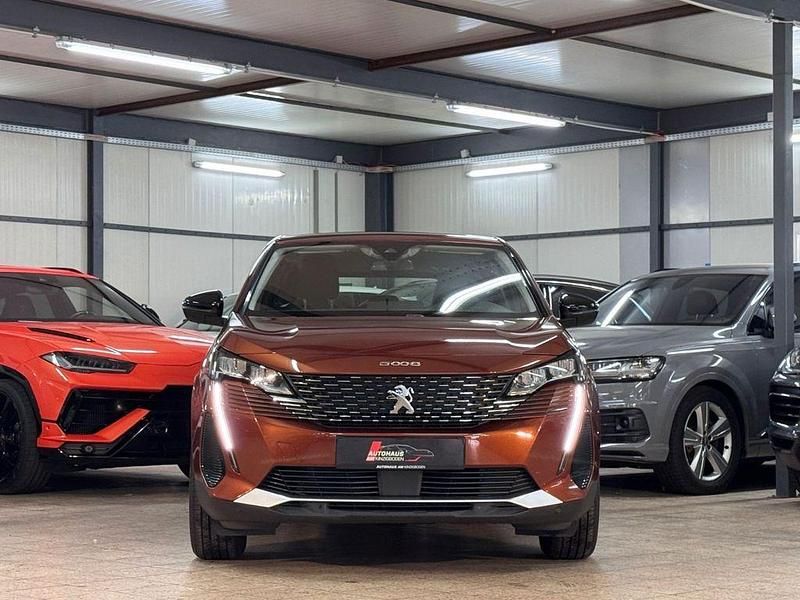 Gebraucht Peugeot 5008 Active 131 PS (96 kW) 2020 Braun Van / Kleinbus