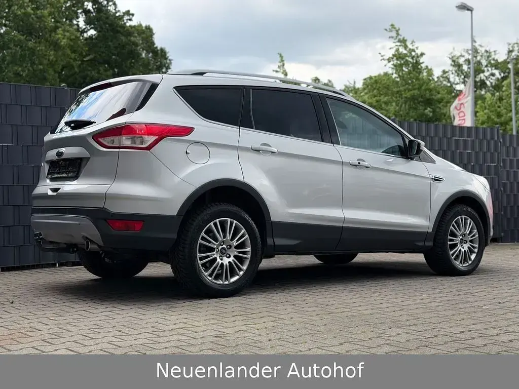 Gebraucht Ford Kuga Titanium 140 PS (102 kW) 2013 Silber SUV