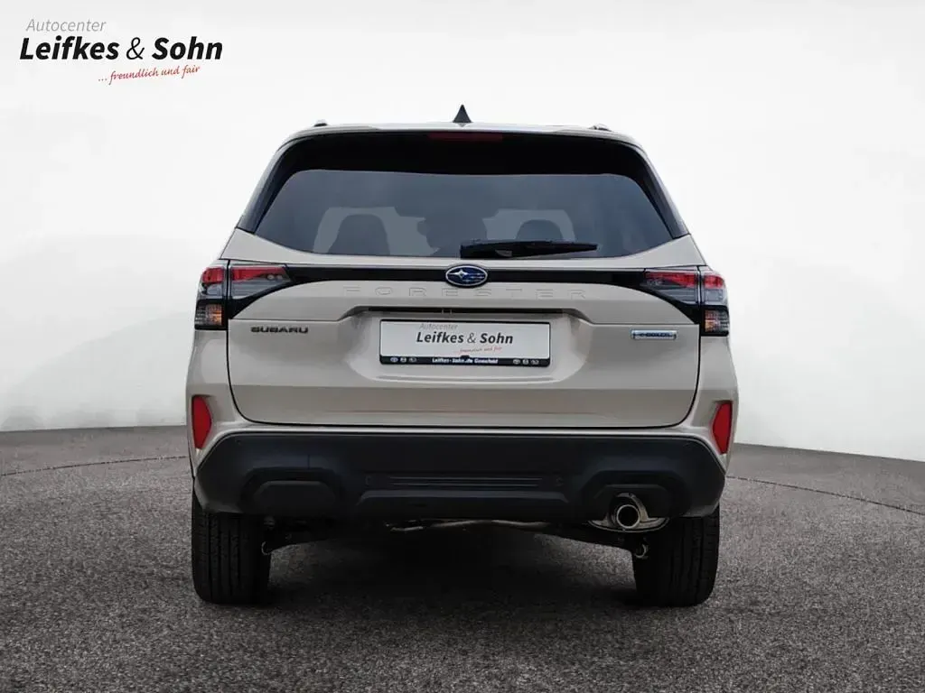 Gebraucht Subaru Forester Platinum 136 PS (100 kW) 2025 Beige SUV