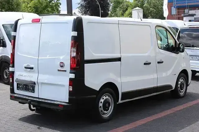 Gebraucht Fiat Talento 121 PS (88 kW) 2017 Weiß Van / Kleinbus