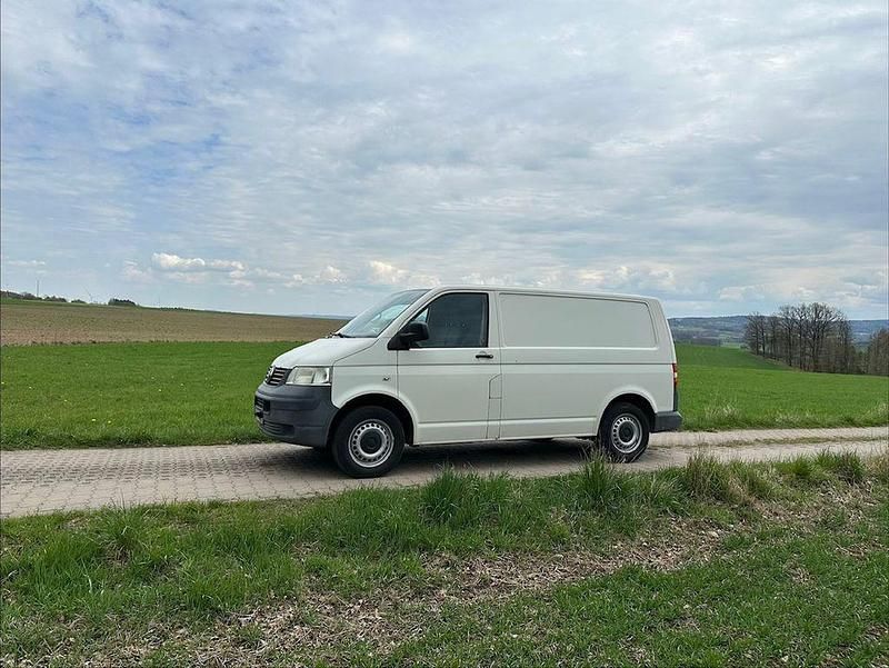 Second-hand VW T5 102 CP (75 kW) 2009 Alb Van