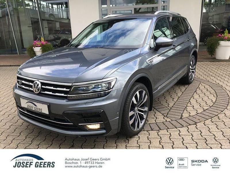 Grau Gebraucht 2020 VW Tiguan Allspace Highline SUV | 35.990 € (Teuer) - Bild 1/4