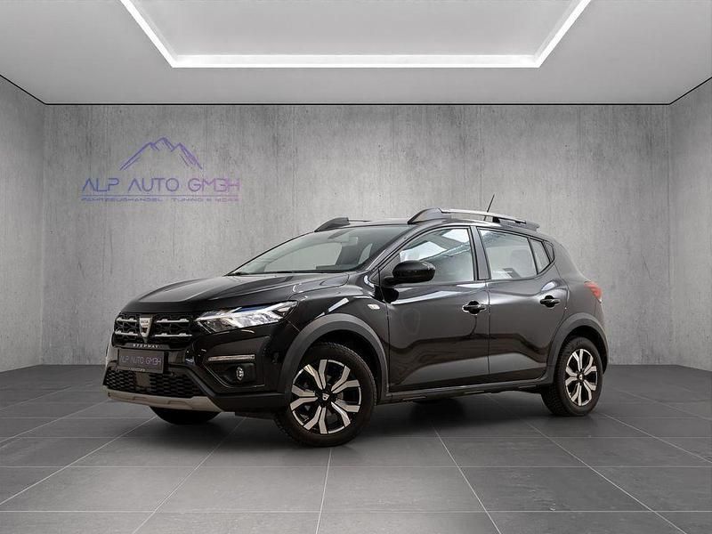 Schwarz Gebraucht 2022 Dacia Sandero Comfort Kleinwagen | 15.899 € (Etwas zu teuer) - Bild 1/4