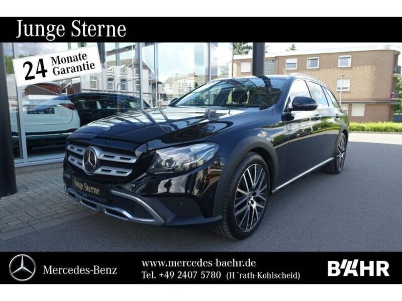 Lack obsidianschwarz (metallic) Gebraucht 2019 Mercedes E220 Kombi | 33.950 € (Teuer) - Bild 1/4