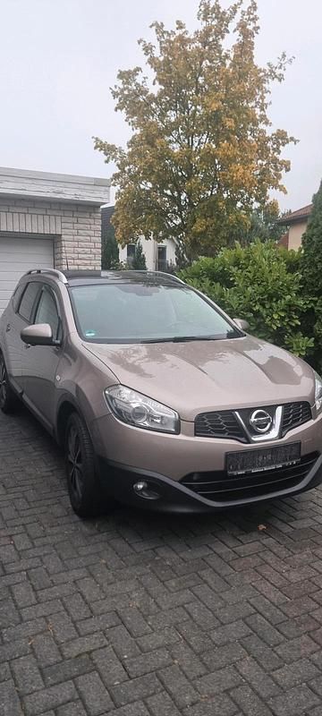 Beige Gebraucht 2012 Nissan Qashqai +2 360º SUV | 7.750 € (Fairer Preis) - Bild 1/4