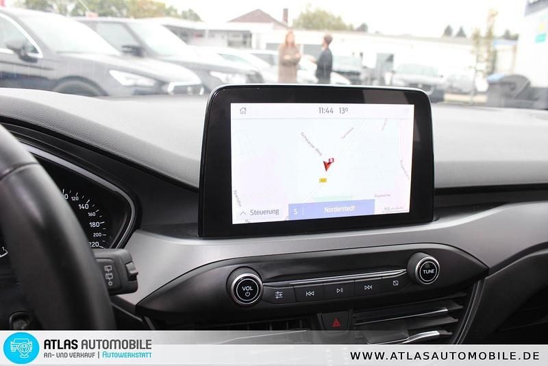 Gebraucht Ford Focus Cool & Connect 120 PS (88 kW) 2022 Schwarz Kombi