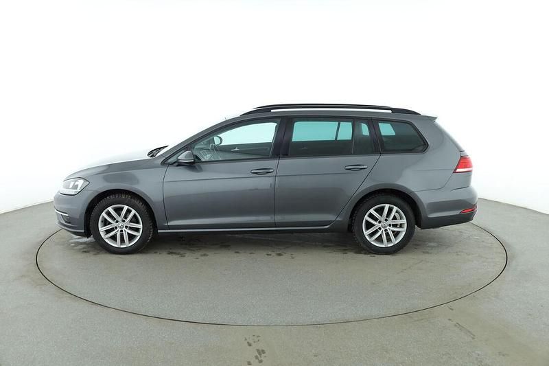 Gebraucht VW Golf VII Comfortline 125 PS (91 kW) 2018 Grau Kombi