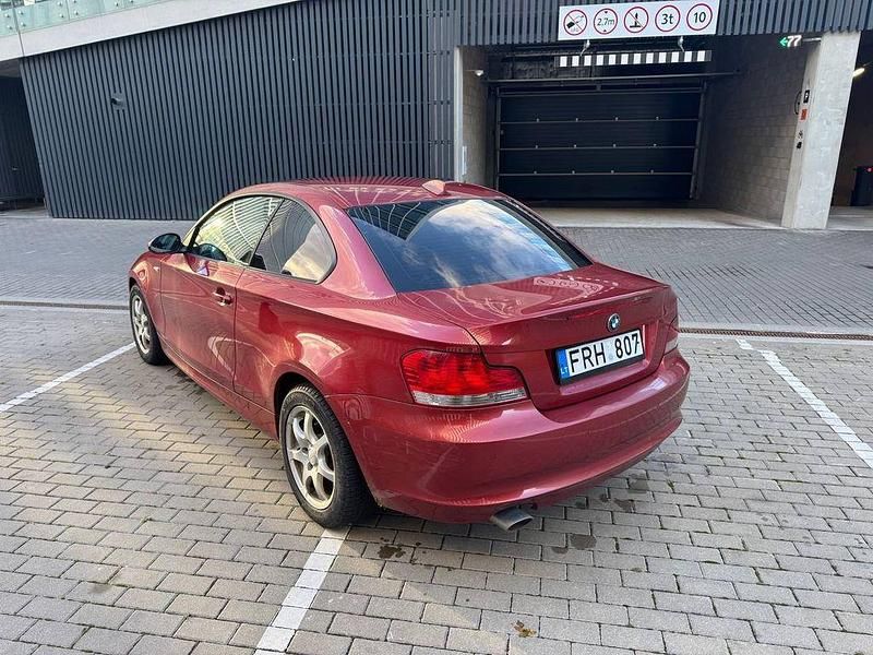 Gebraucht BMW 120 177 PS (130 kW) 2008 Rot Kleinwagen