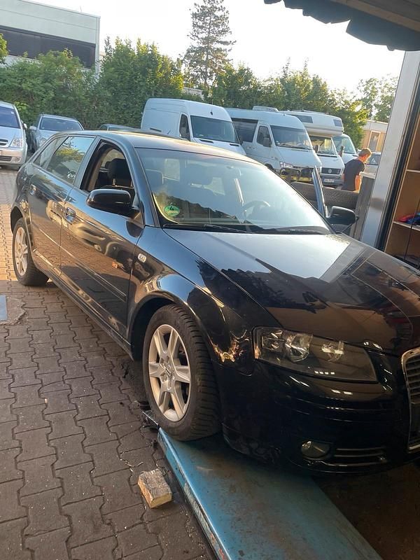 Schwarz Gebraucht 2006 Audi A3 Kombi | 3.000 € (Guter Preis) - Bild 1/4