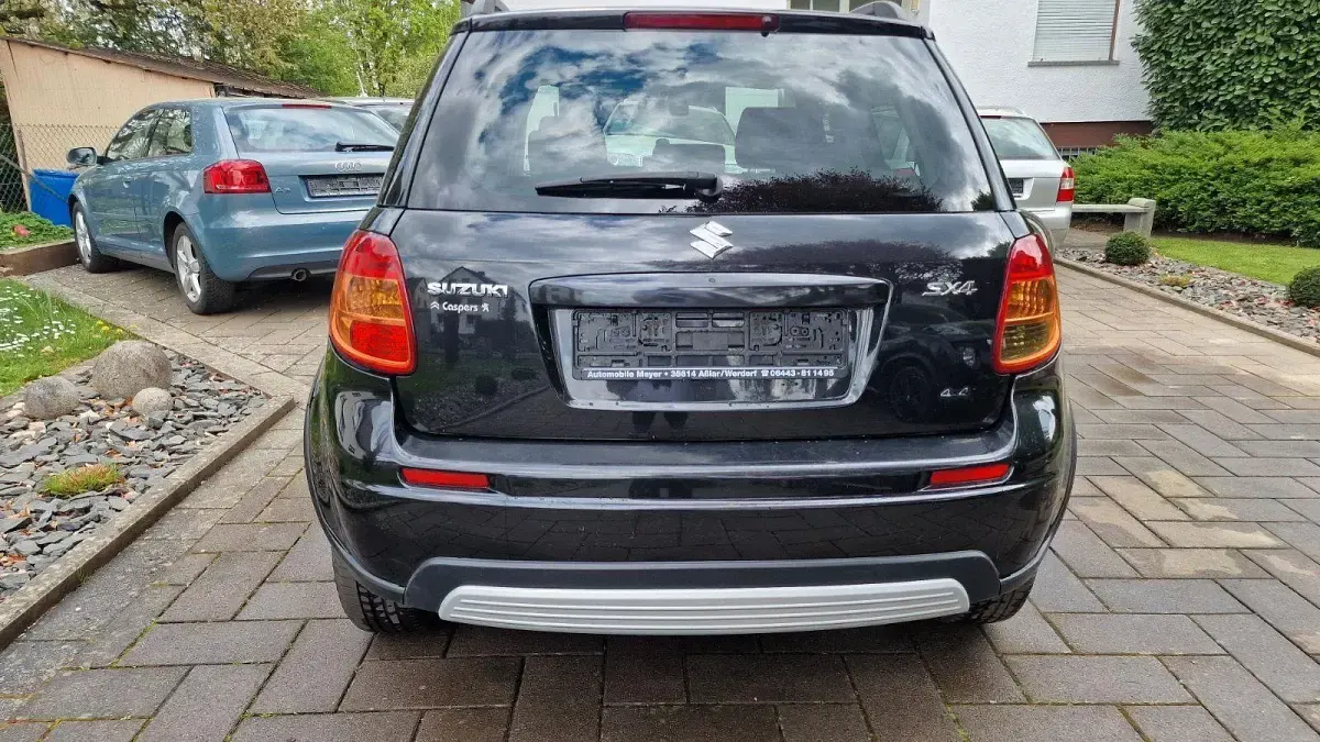 Gebraucht Suzuki SX4 107 PS (78 kW) 2009 Schwarz SUV
