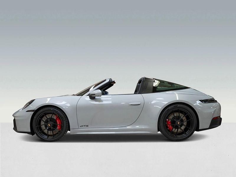 Neu Porsche 911 Targa 4 541 PS (397 kW) 2025 Grau Cabrio