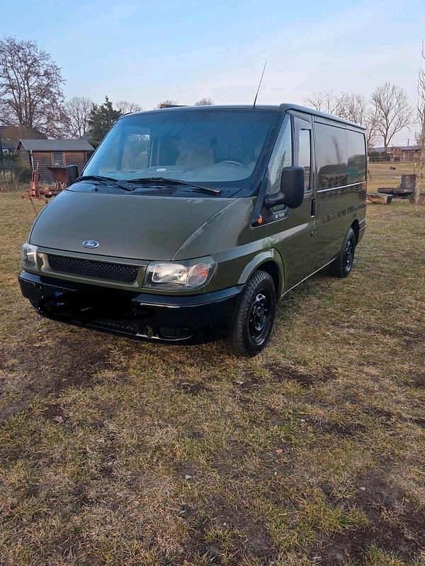 Second-hand Ford Transit 85 CP (62 kW) 2004 Verde Monovolum