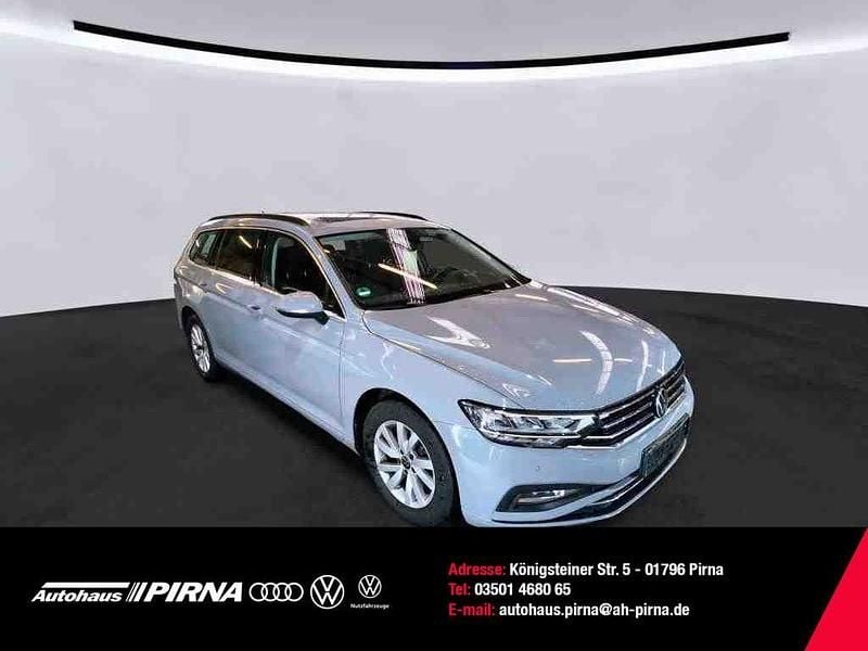 Grau Gebraucht 2023 VW Passat Business Kombi | 25.830 € (Fairer Preis) - Bild 1/3