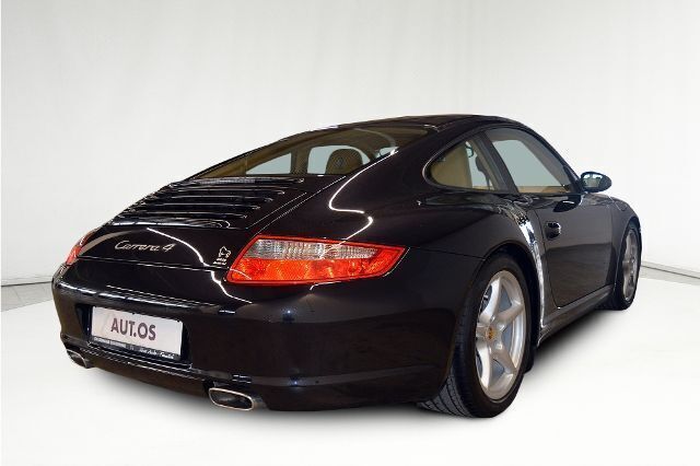 Gebraucht Porsche 911 Carrera 4 325 PS (239 kW) 2006 Schwarz metallic Coupé