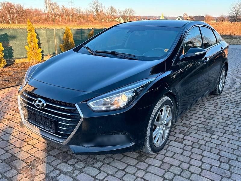 Gebraucht Hyundai i40 140 PS (102 kW) 2016 Limousine