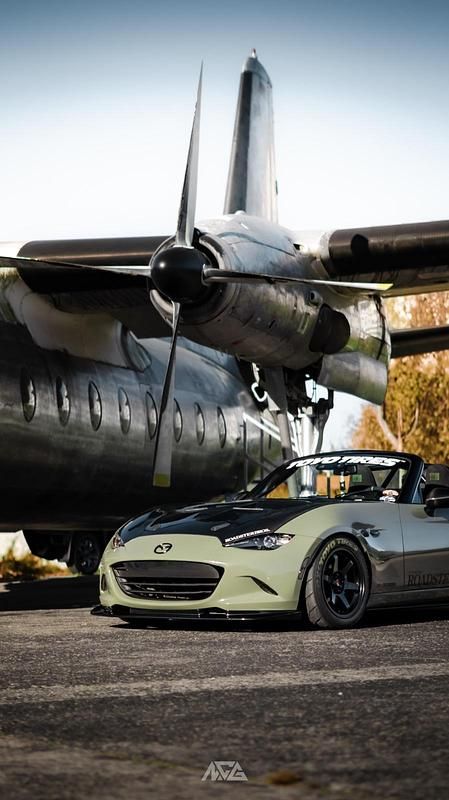 Grün Gebraucht 2017 Mazda MX5 Sports-Line Cabrio | 24.500 € - Bild 1/4