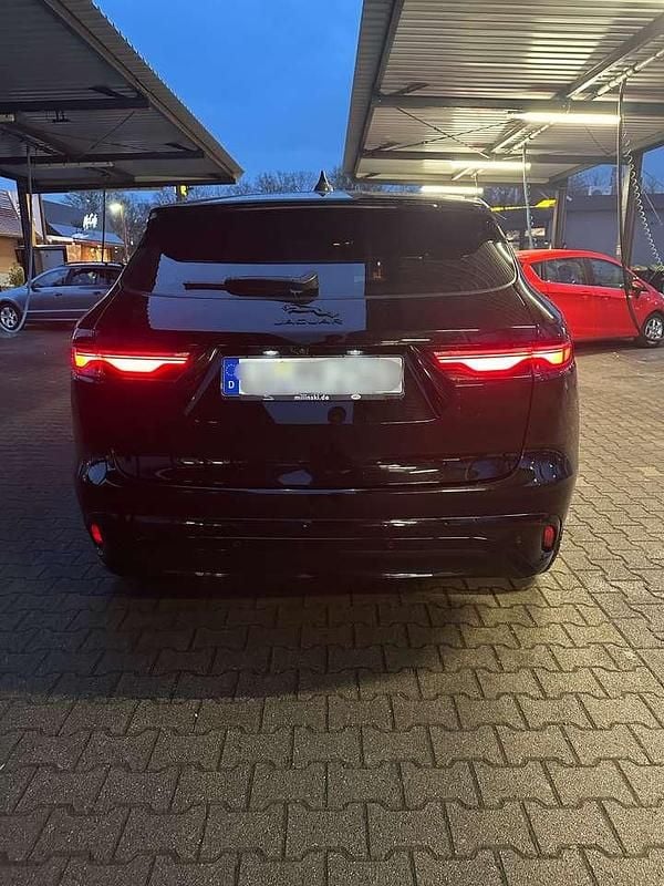 Gebraucht Jaguar F-Pace 250 PS (183 kW) 2021 Schwarz SUV