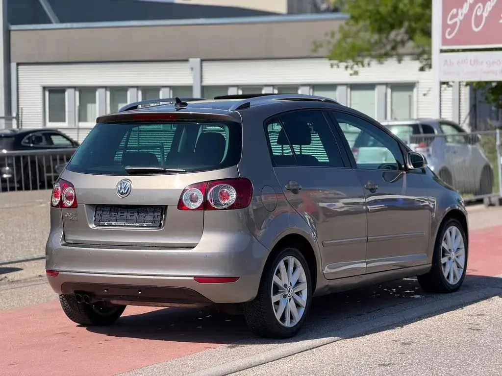 Gebraucht VW Golf VI Highline 122 PS (89 kW) 2009 Braun Kleinwagen