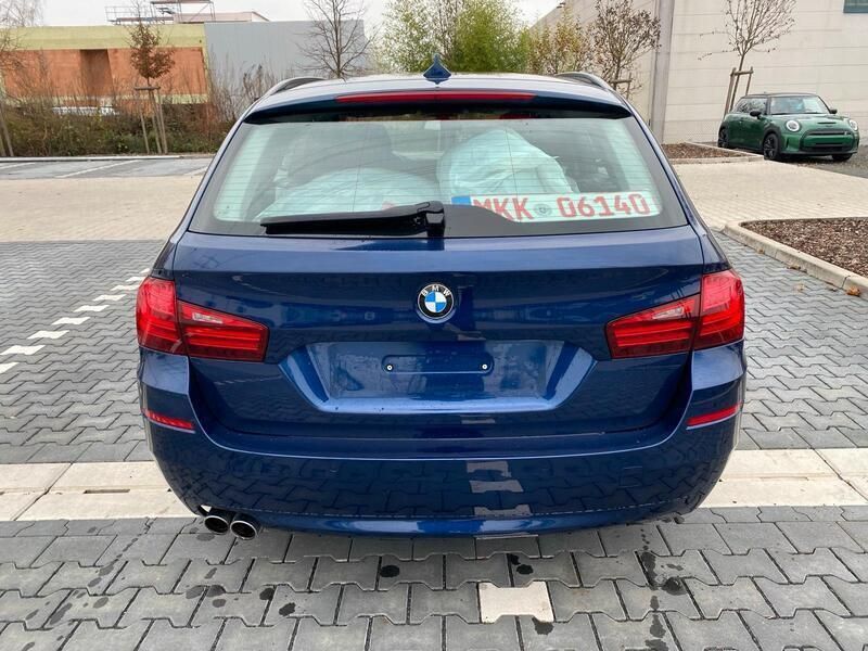 Gebraucht BMW 520 190 PS (139 kW) 2017 Blau Kombi