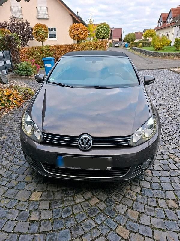 Braun Gebraucht 2015 VW Golf Cabriolet Cabrio | 9.350 € (Guter Preis) - Bild 1/4