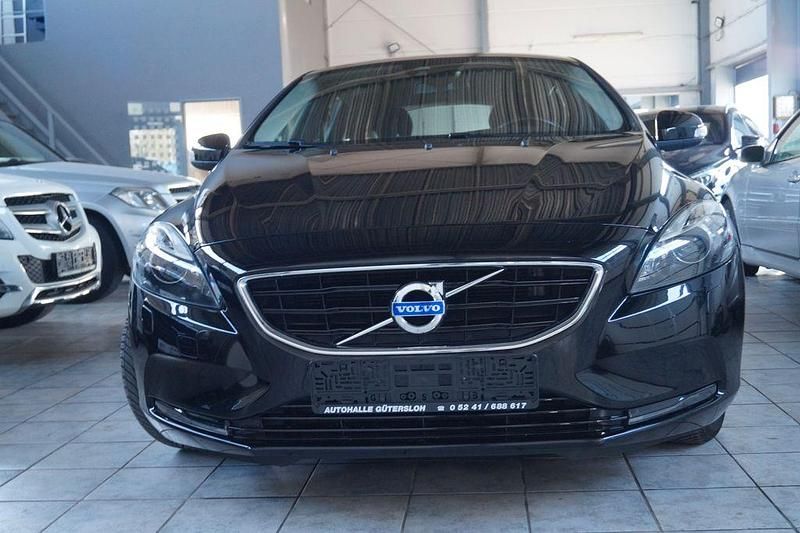 Gebraucht Volvo V40 You! 120 PS (88 kW) 2014 Schwarz Limousine