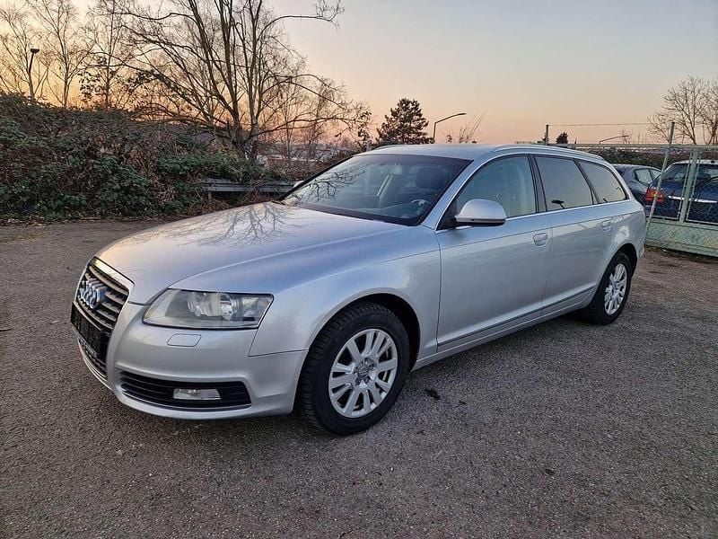 Eissilber metallic Gebraucht 2009 Audi A6 Kombi | 3.290 € (Superpreis) - Bild 1/4