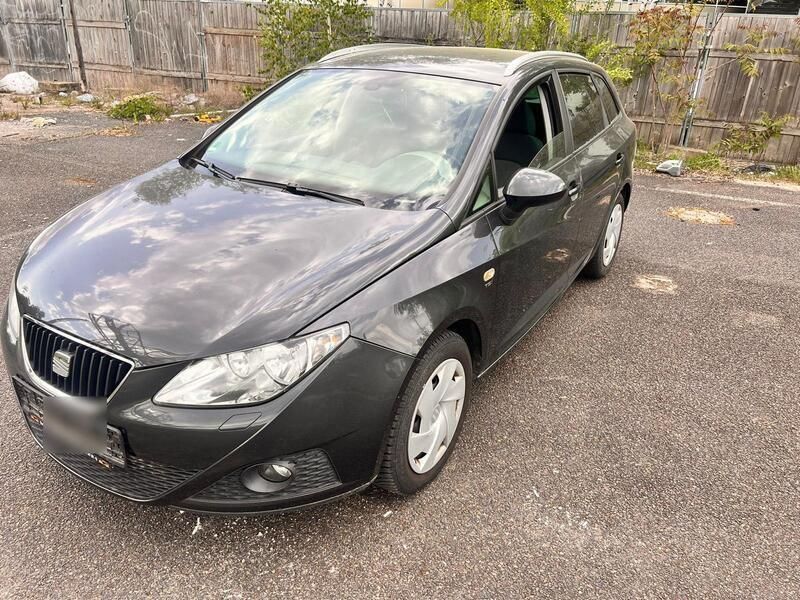 Grau Gebraucht 2011 Seat Ibiza ST Kombi | 1.799 € (Superpreis) - Bild 1/4