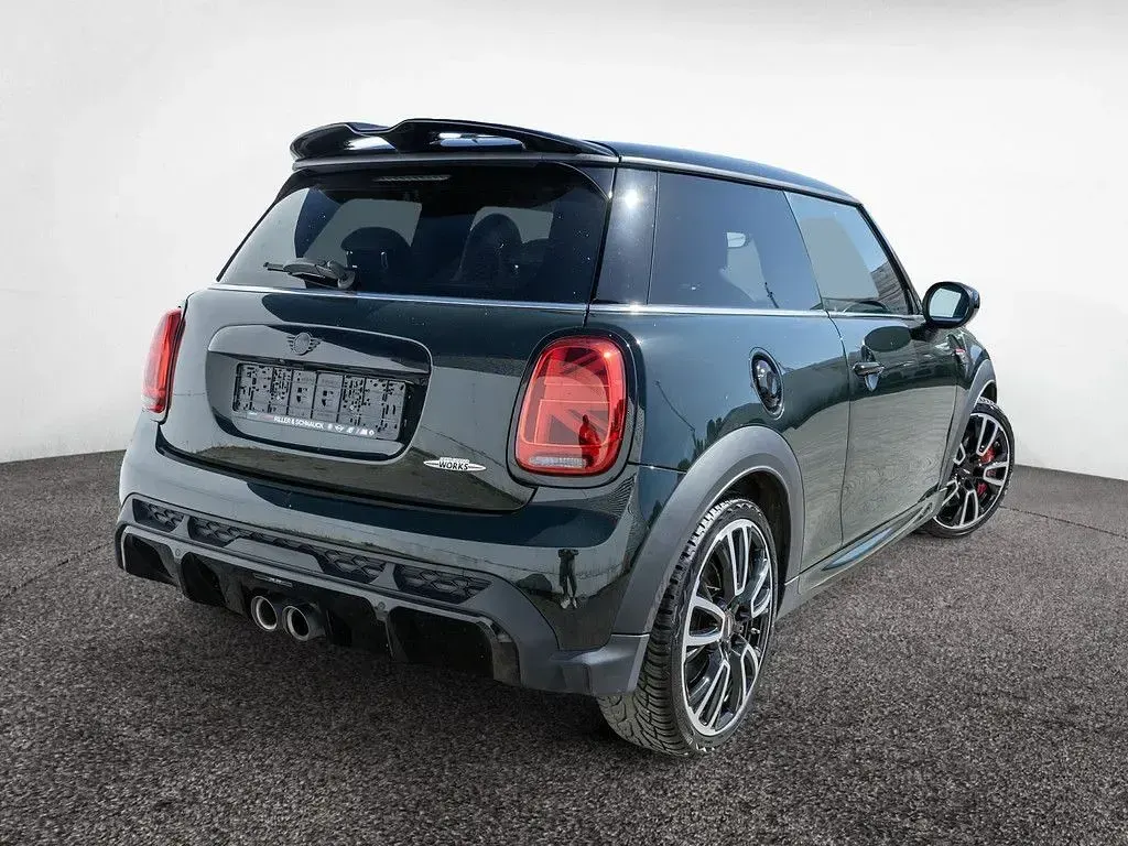Gebraucht Mini John Cooper Works 231 PS (169 kW) 2021 Grün Kleinwagen