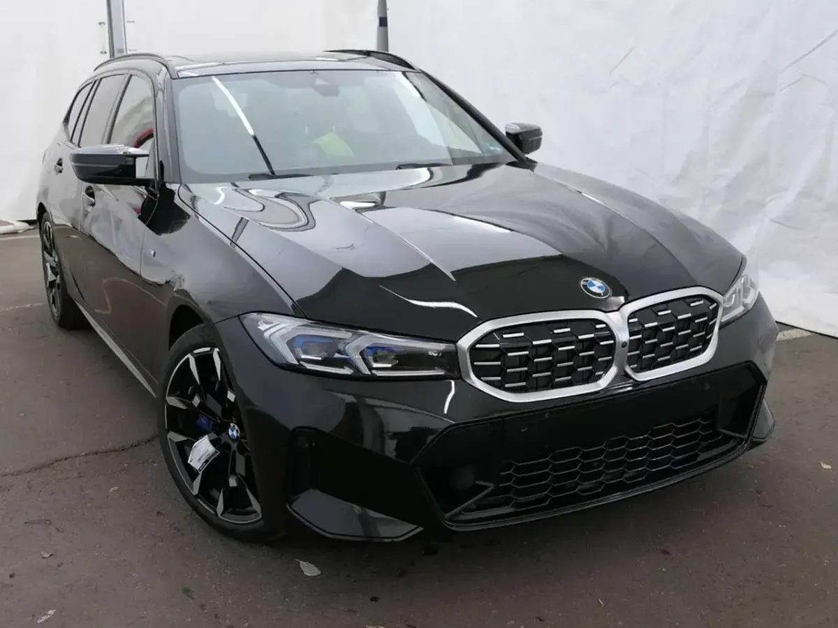 Gebraucht BMW M340 M Sport 392 PS (288 kW) 2025 Saphirschwarz metallic Kombi
