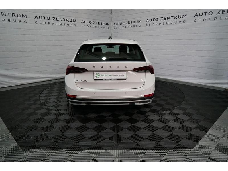 Gebraucht Skoda Octavia Scout 150 PS (110 kW) 2021 Weiß Kombi