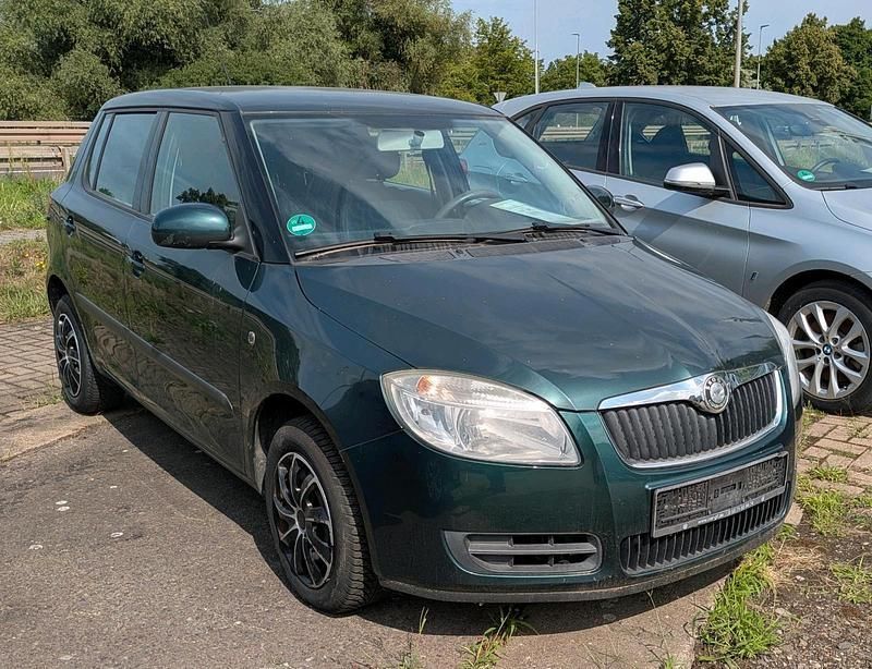 Grün Gebraucht 2008 Skoda Fabia Kleinwagen | 2.000 € (Guter Preis) - Bild 1/4