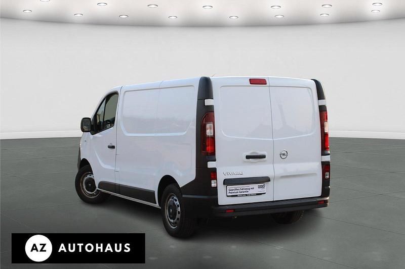 Gebraucht Opel Vivaro 125 PS (91 kW) 2018 Weiß Van / Kleinbus