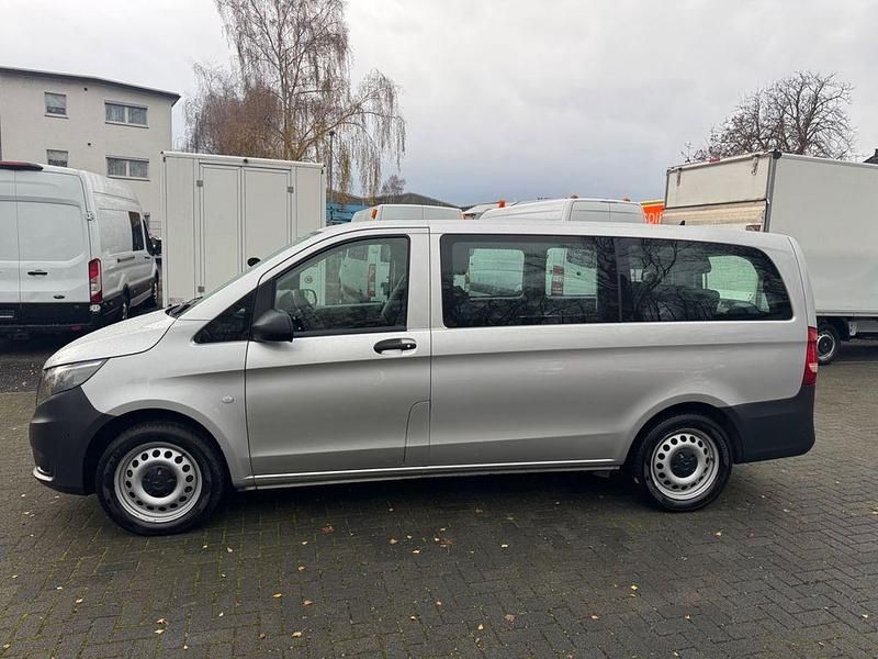 Gebraucht Mercedes Vito 163 PS (119 kW) 2016 Silber Van