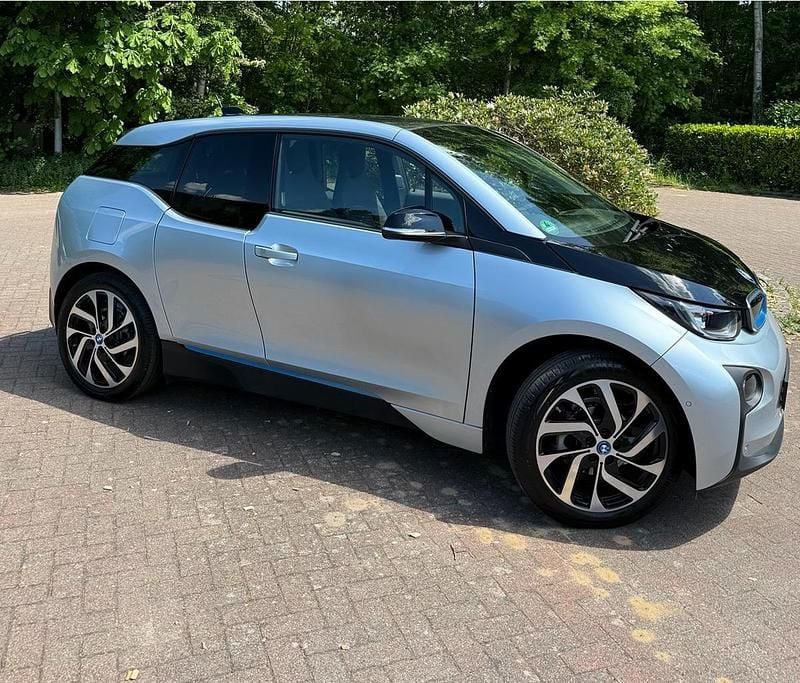 Silber Gebraucht 2015 BMW i3 Kleinwagen | 12.000 € (Fairer Preis) - Bild 1/4