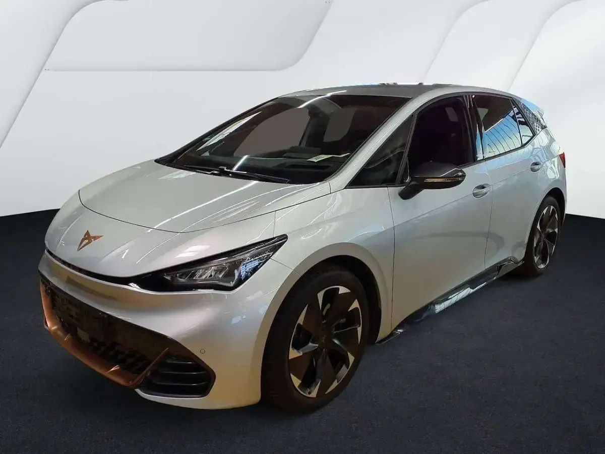 Second-hand Cupra Born 169 kW (231 CP) 2025 Argintiu Hatchback