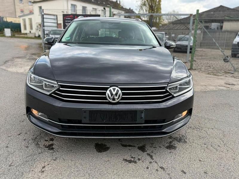 Second-hand VW Passat 120 CP (88 kW) 2019 Gri Break