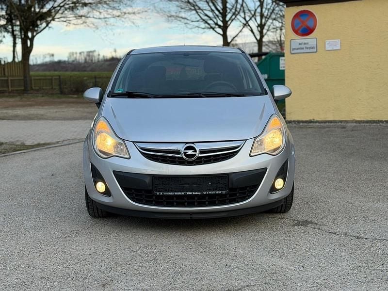 Usata Opel Corsa 90 CV (66 kW) 2011 Grigio Utilitaria
