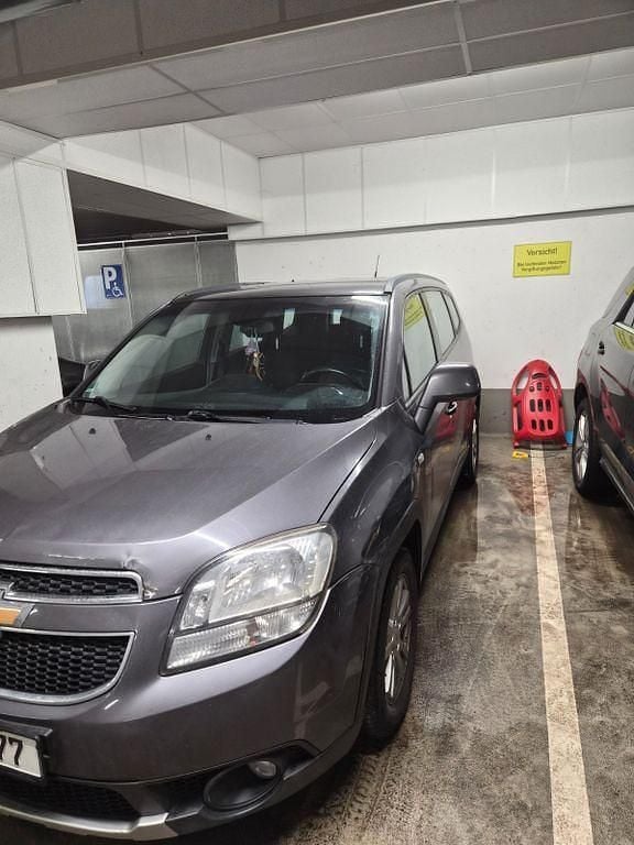 Gebraucht Chevrolet Orlando LT 163 PS (119 kW) 2011 Grau Van / Kleinbus