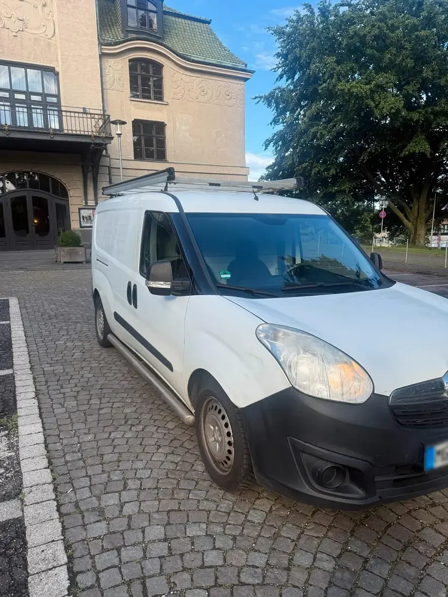 Gebraucht Opel Combo 88 PS (64 kW) 2017 Weiß Van / Kleinbus
