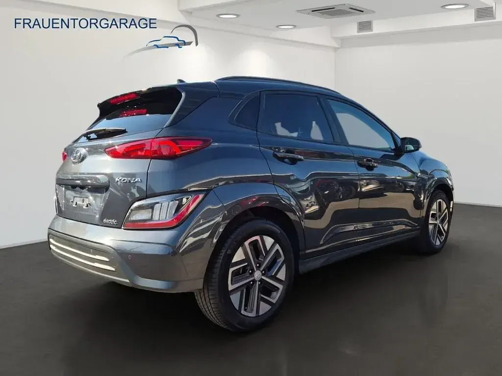 Gebraucht Hyundai Kona Prime 150 kW (204 PS) 2022 Dark knight SUV