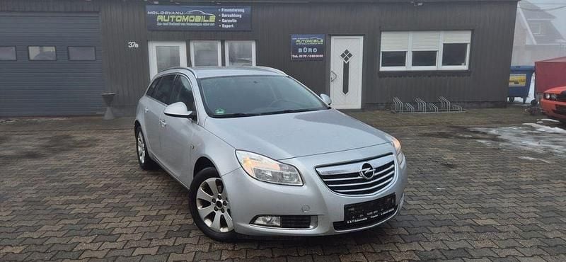 Gebraucht Opel Insignia Edition 131 PS (96 kW) 2009 Silber Kombi