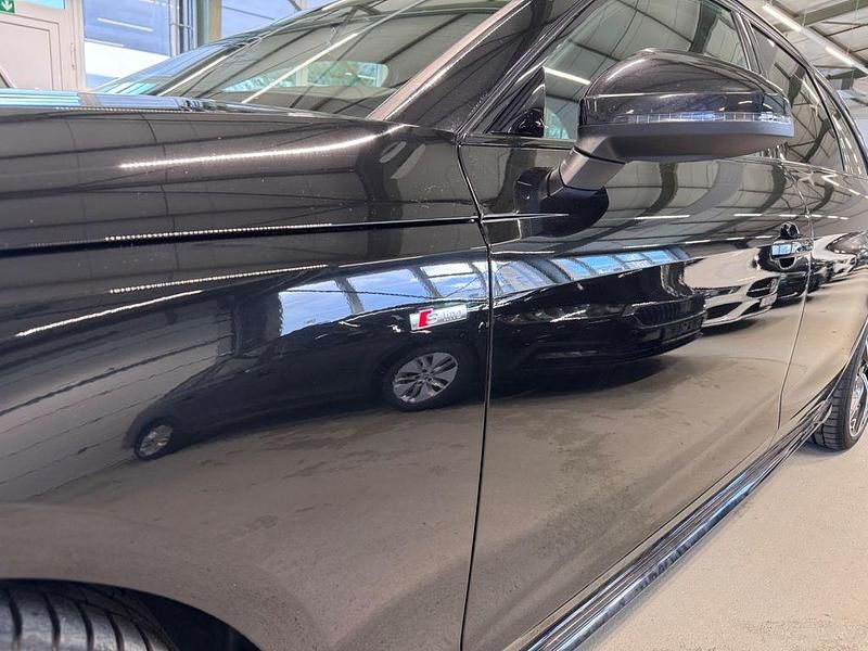 Gebraucht Audi A4 S-Line 204 PS (150 kW) 2023 Schwarz Kombi